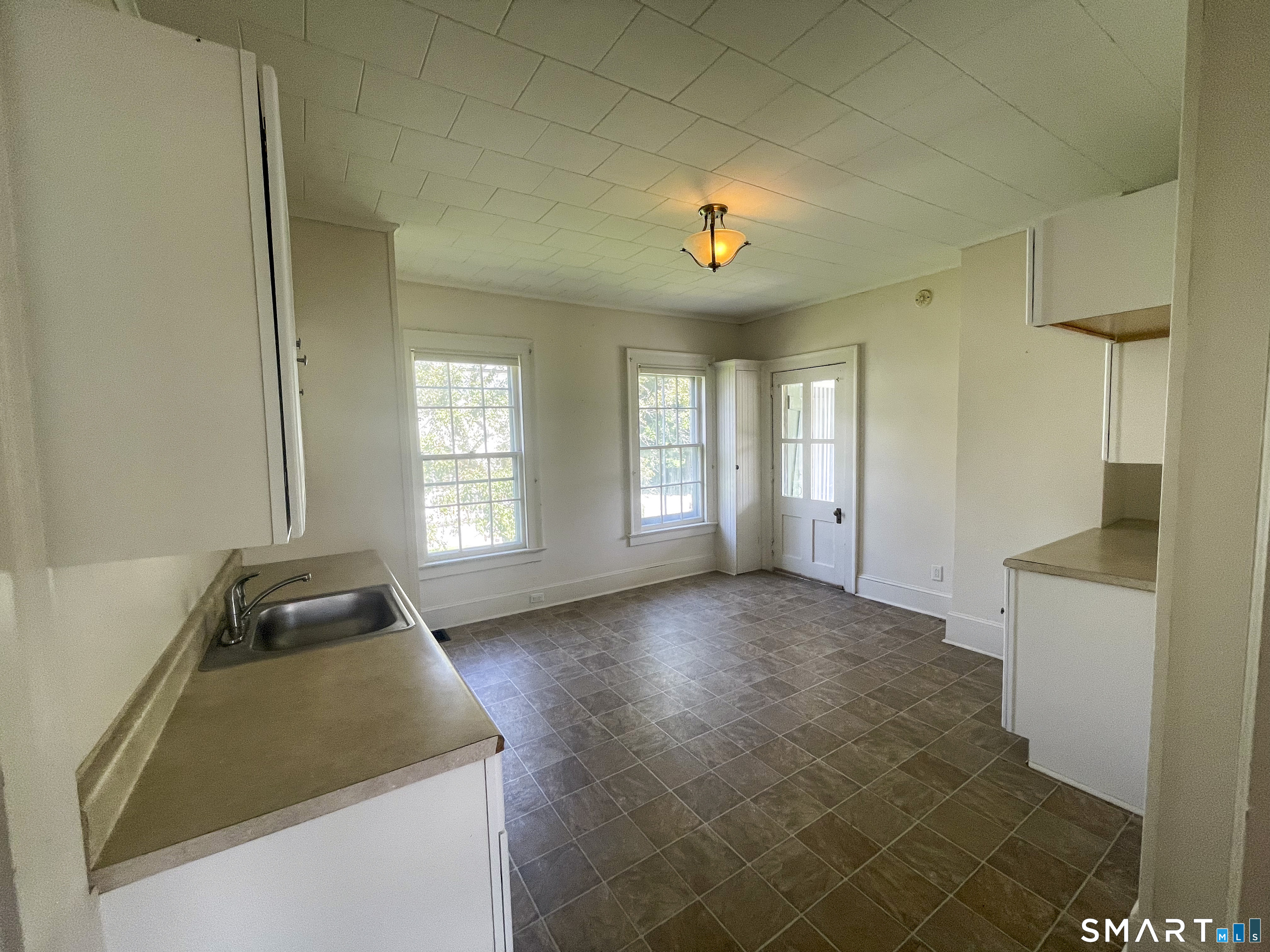 58 Greenwoods Road West Norfolk, CT 06058 - Photo 7 of 24 Main Floor Kitchen
