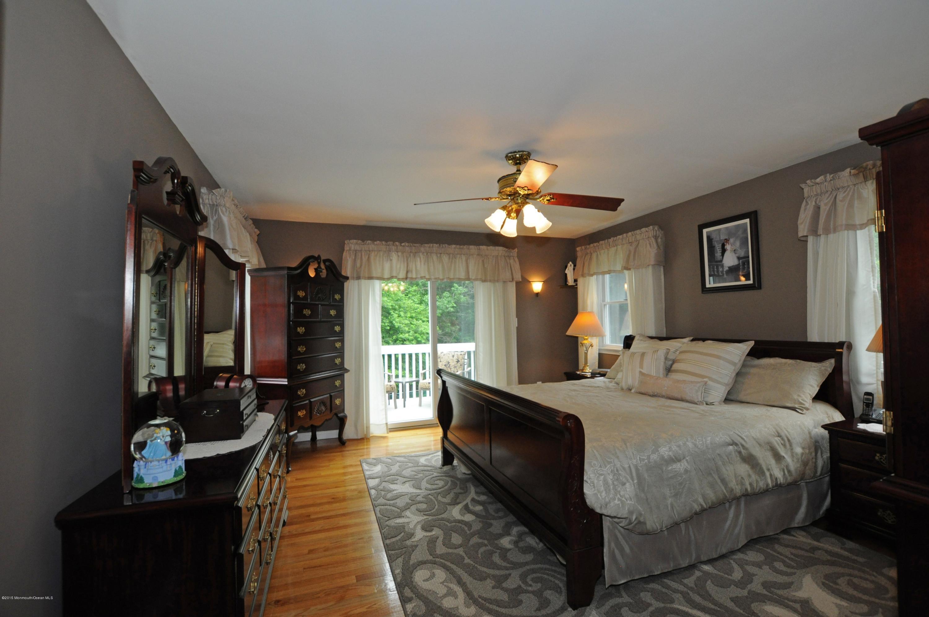 32 Chesapeake Road Manalapan, NJ 07726 - Photo 11 of 26 Master Bedroom