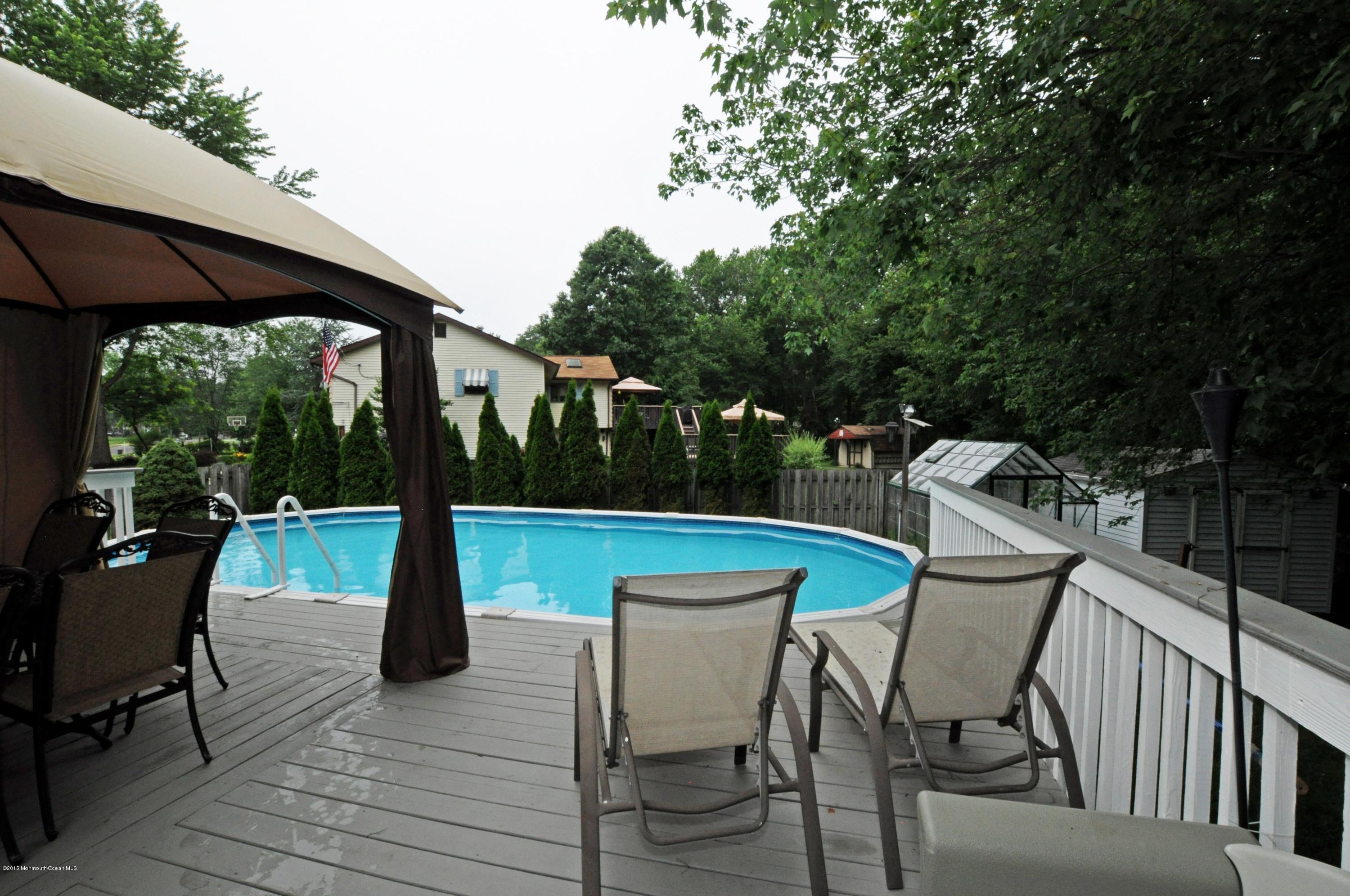 32 Chesapeake Road Manalapan, NJ 07726 - Photo 18 of 26 Pool