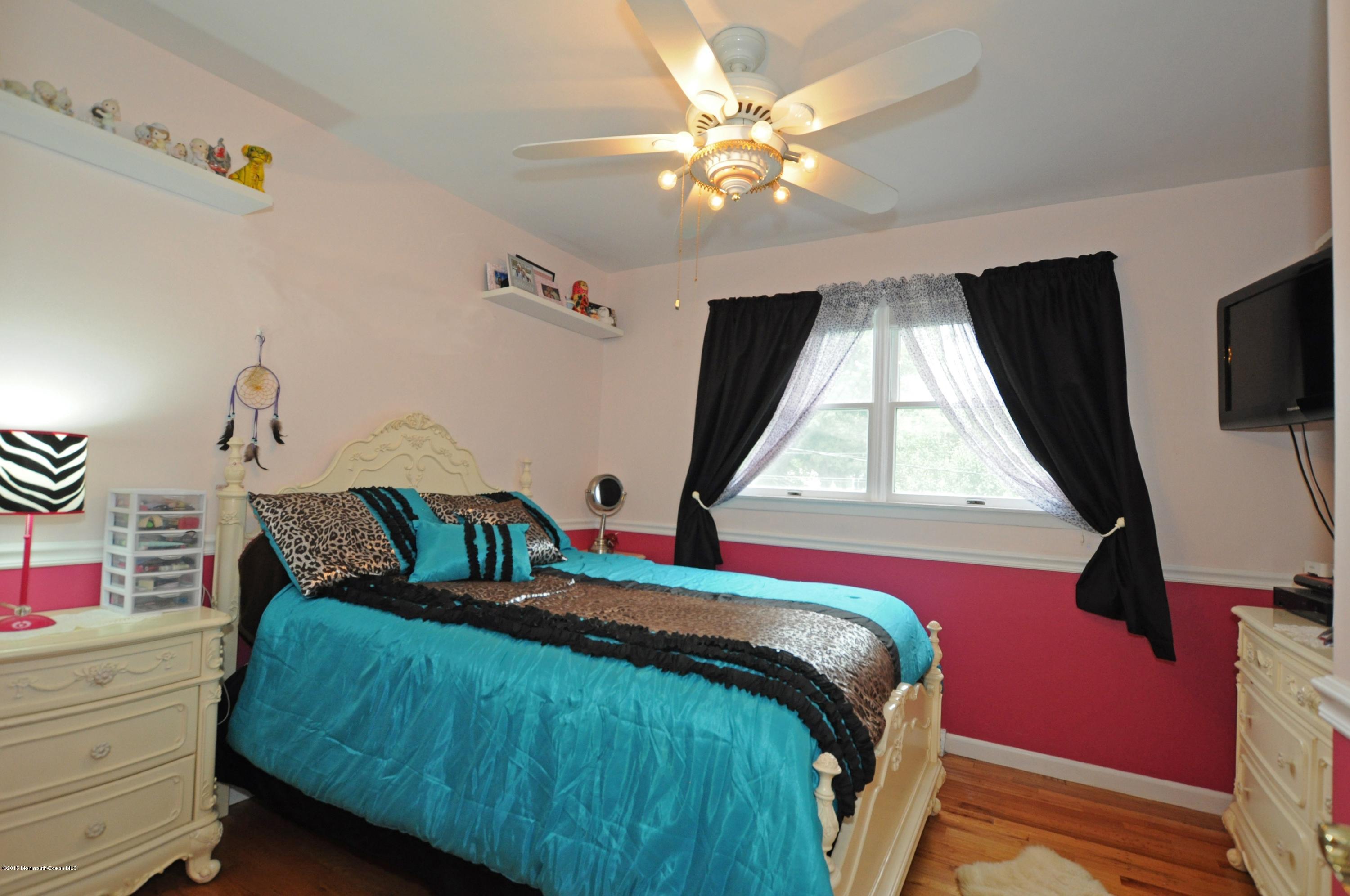 32 Chesapeake Road Manalapan, NJ 07726 - Photo 21 of 26 Bedroom