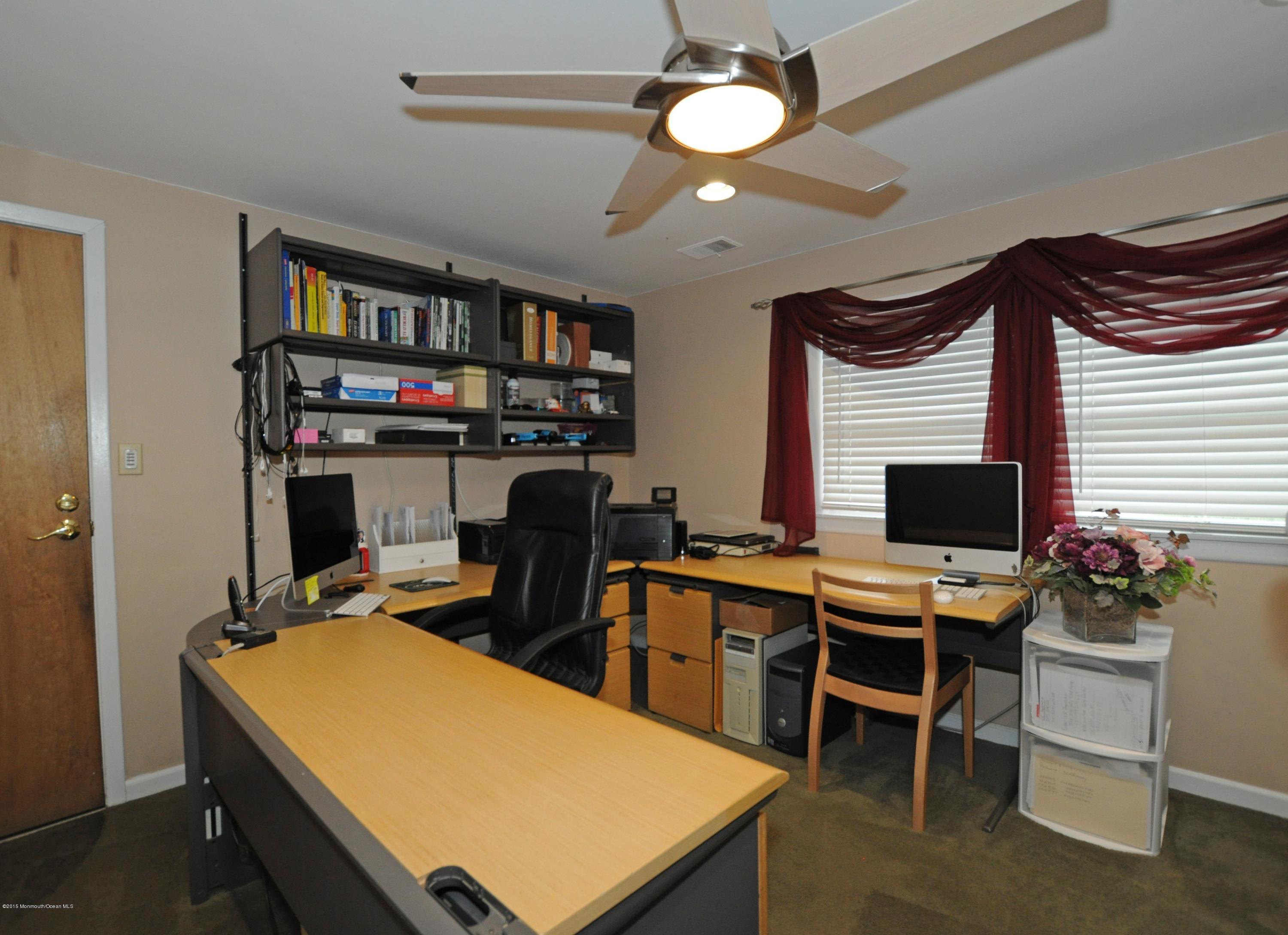 32 Chesapeake Road Manalapan, NJ 07726 - Photo 22 of 26 4th Bedroom