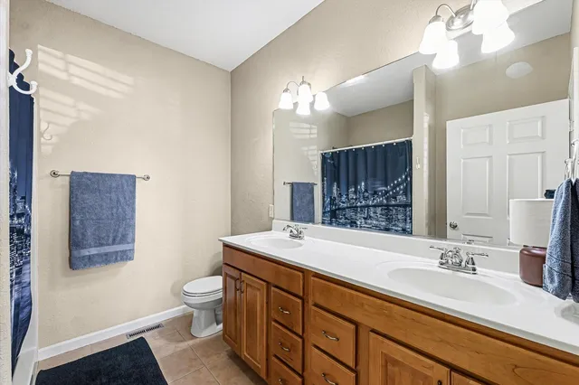 $229,900 | 102 Essex Lane, Unit 10, Savoy, IL 61874