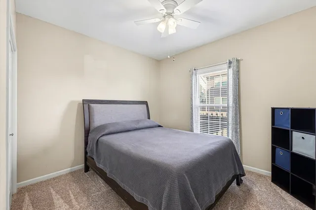 $229,900 | 102 Essex Lane, Unit 10, Savoy, IL 61874