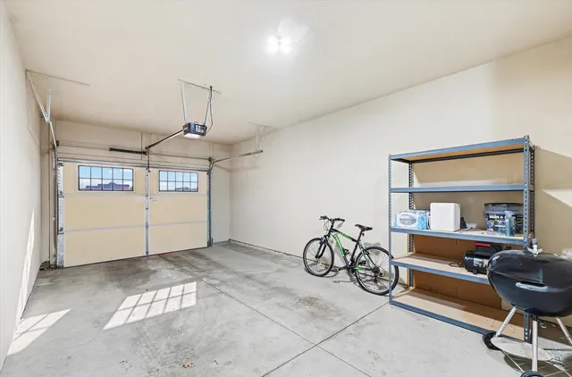 $229,900 | 102 Essex Lane, Unit 10, Savoy, IL 61874