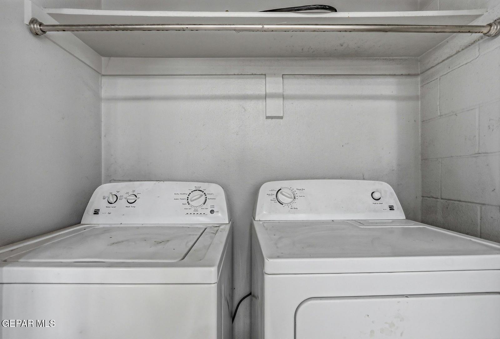366 Riverside Drive Sunland Park, NM 88063 - Photo 18 of 34 a utility room with dryer and washer
