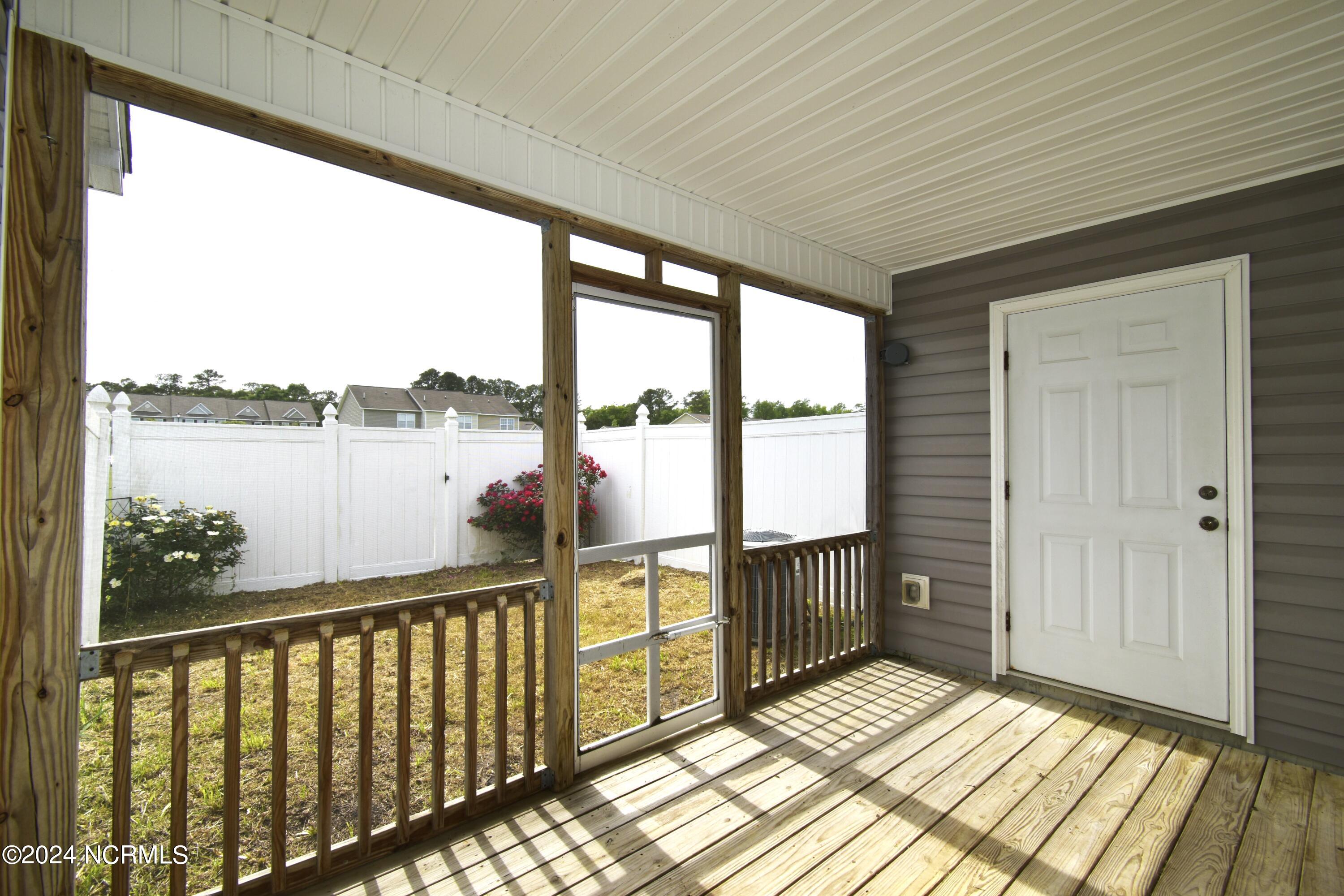 202 Lanieve Court, Unit 4 Hubert, NC 28539 - Photo 10 of 23 _DSC0006