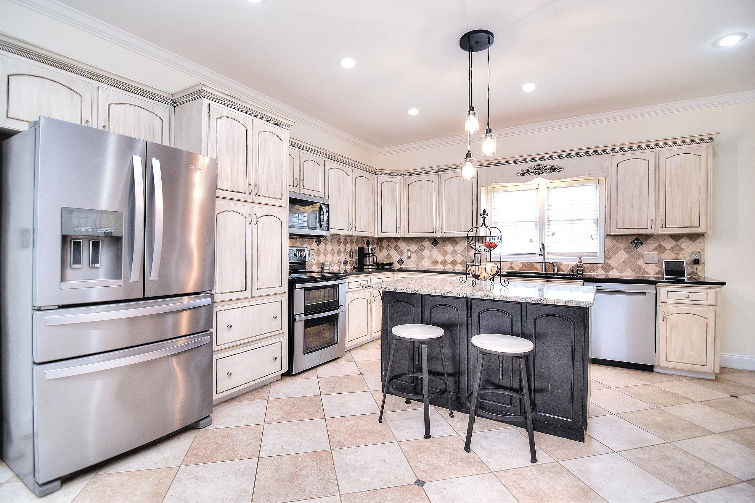323 Fishermans Cove Inman, SC 29349 - Photo 12 of 20 Kitchen