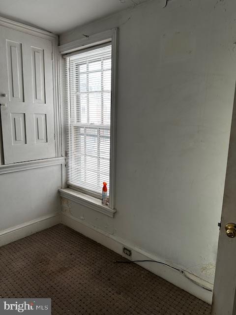 335 Chestnut Street Pottstown, PA 19464 - Photo 10 of 32 an empty room with windows