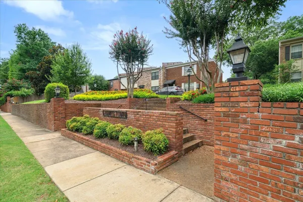 $179,000 | 435 North Highland Street, Unit 2, Memphis, TN 38122