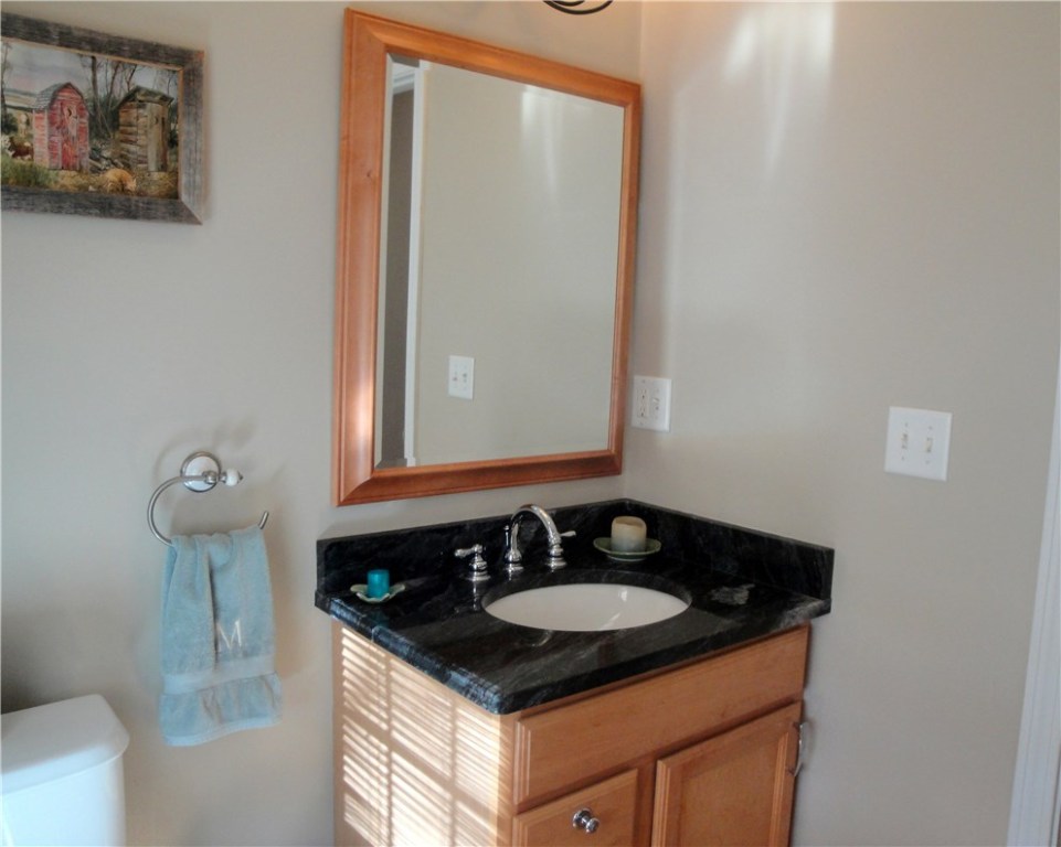 9 Dory Road Warwick, RI 02886 - Photo 16 of 37