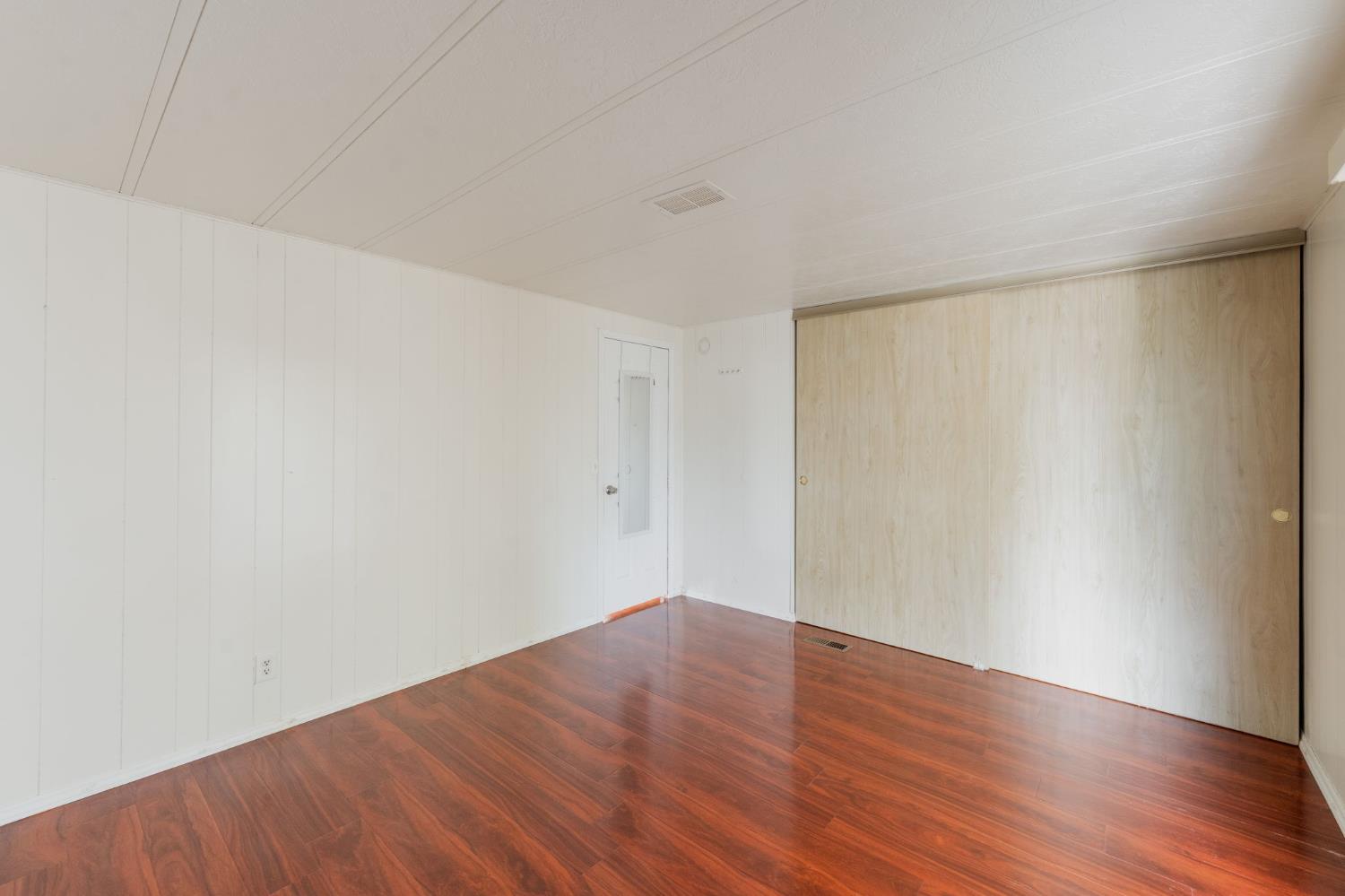 240 California Loop Sacramento, CA 95823 - Photo 25 of 42