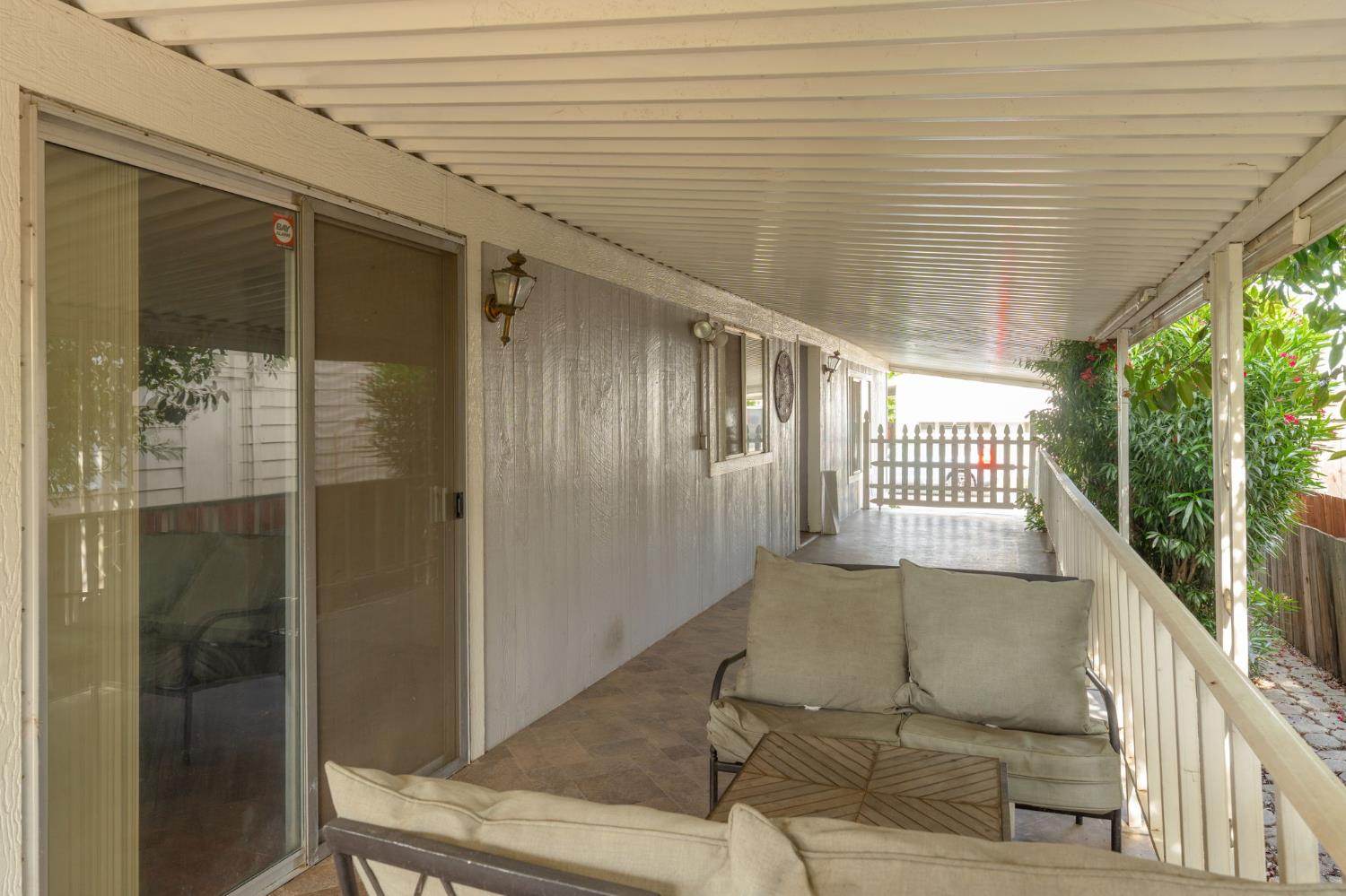 240 California Loop Sacramento, CA 95823 - Photo 32 of 42