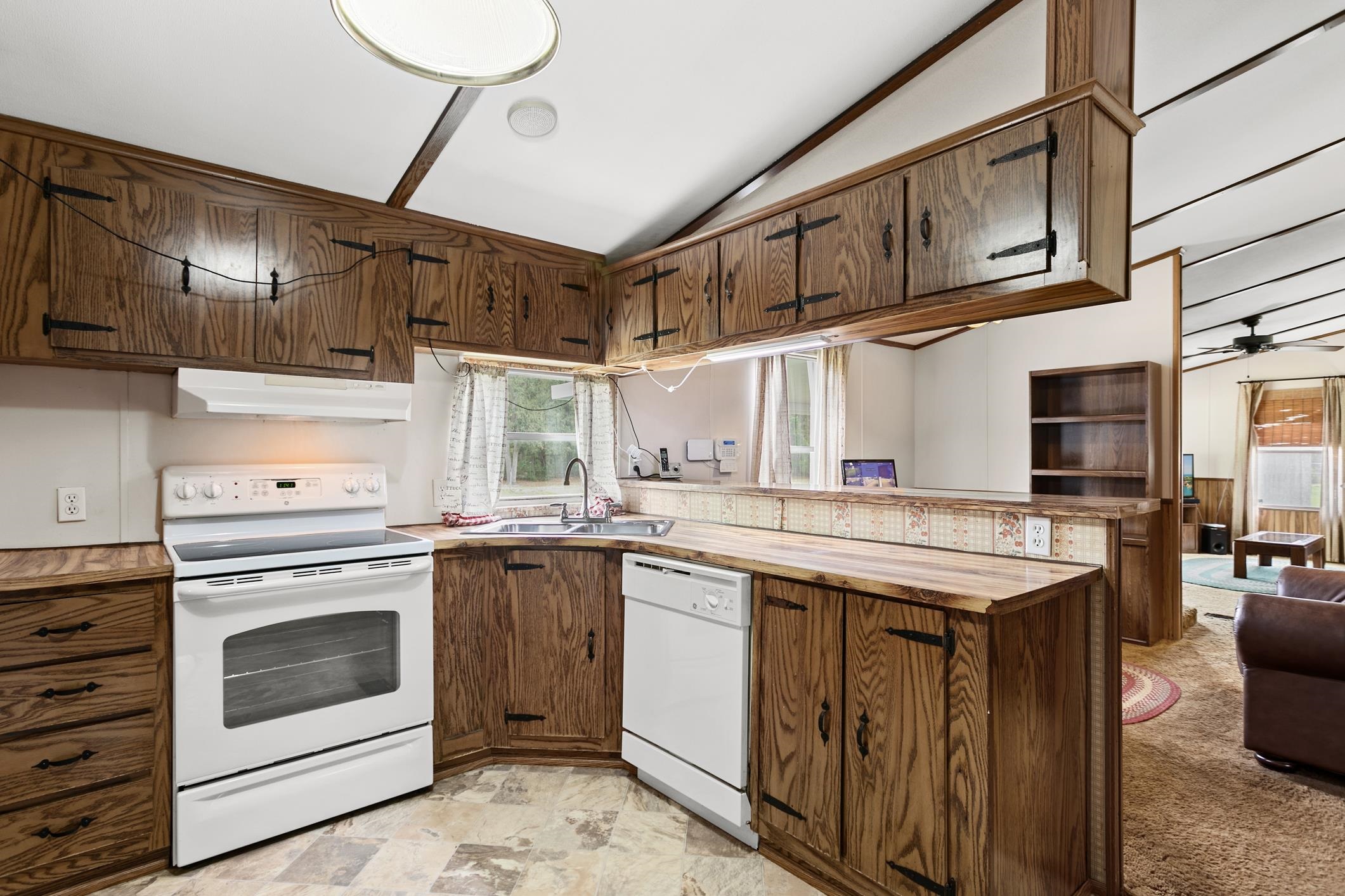 3913 Randall Road Green Cove Springs, FL 32043 - Photo 13 of 43 Gallery Image 13