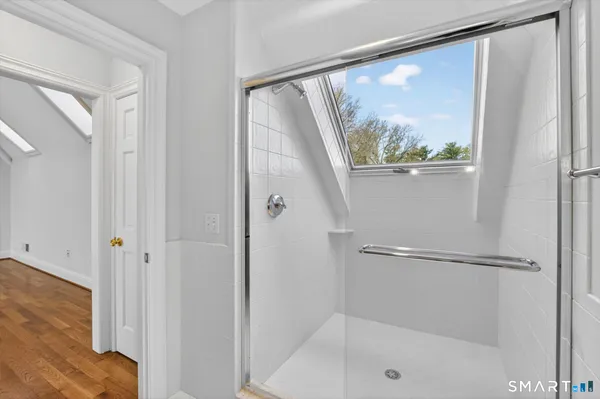 $1,650,000 | 7 Winhall Lane, West Hartford, CT 06105