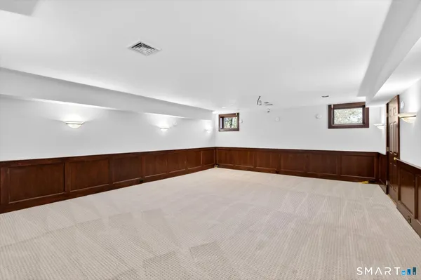 $1,650,000 | 7 Winhall Lane, West Hartford, CT 06105