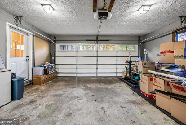 a view of a storage & utility room