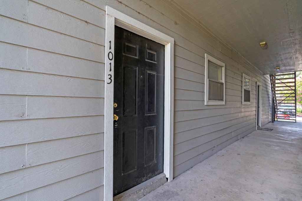 12166 Metric Boulevard, Unit 1013 Austin, TX 78758 - Photo 3 of 16 Entrance to property