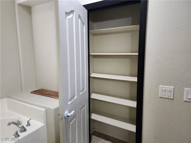 $3,500 | 3259 Rapace Lane, Las Vegas, NV 89141