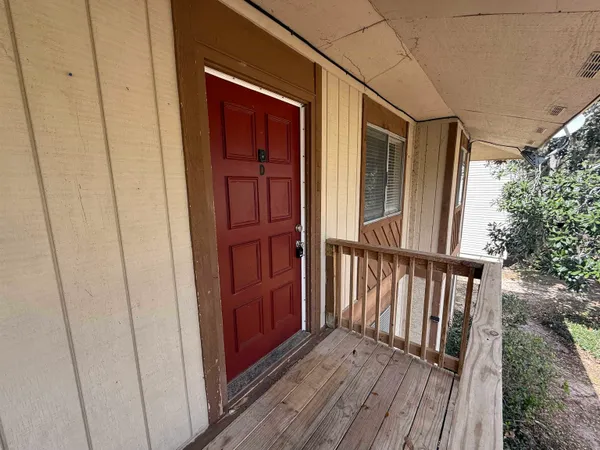 $1,000 | 1412 Ramble Brook, Unit D, Tallahassee, FL 32301