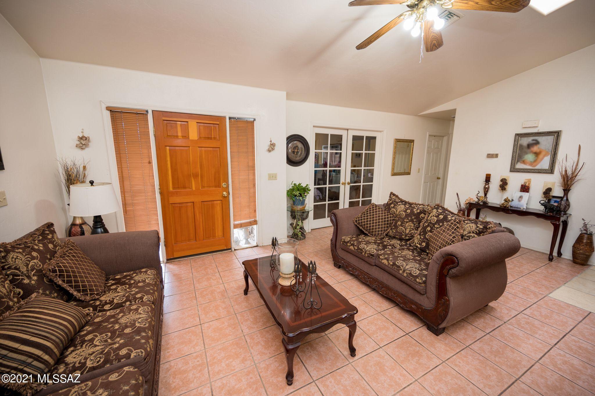 145 Via San Potosi Rio Rico, AZ 85648 - Photo 4 of 34 Gallery Image 4