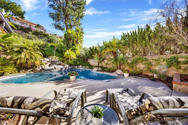 $2,159,000 | 2234 Flintridge Drive, Glendale, CA 91206