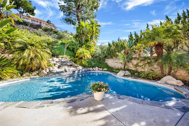 $2,159,000 | 2234 Flintridge Drive, Glendale, CA 91206