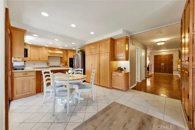 $2,159,000 | 2234 Flintridge Drive, Glendale, CA 91206