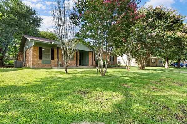 $244,000 | 1415 Meadowlark Drive, Hillsboro, TX 76645