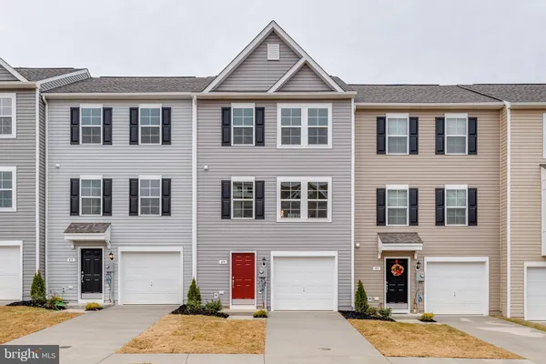 $1,900 | 49 Capshaw Road, Martinsburg, WV 25403