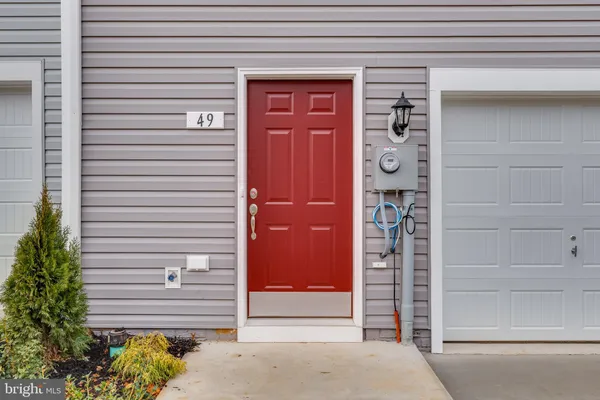 $1,900 | 49 Capshaw Road, Martinsburg, WV 25403