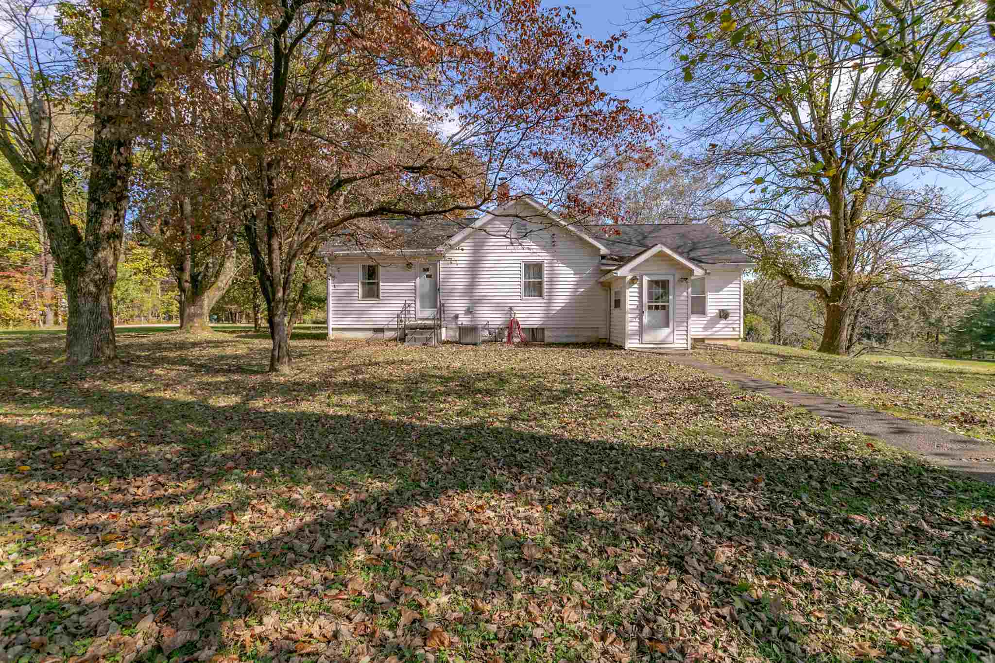 941 Campbell Road Evansville, IN 47725 - Photo 1 of 20 Gallery Image 1
