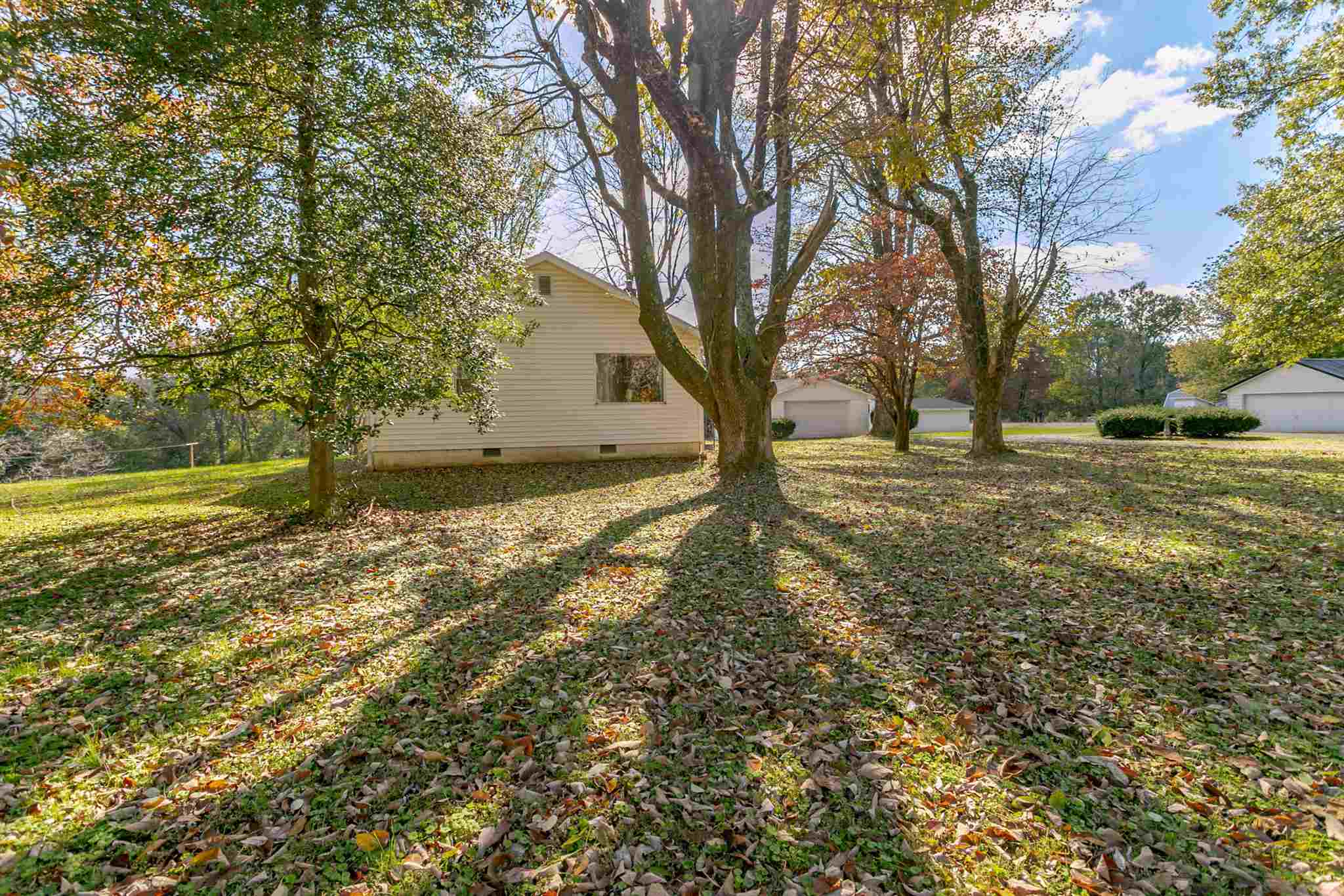 941 Campbell Road Evansville, IN 47725 - Photo 18 of 20 Gallery Image 18