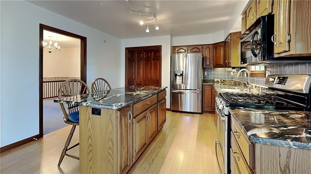 4216 Clendenning Road Gibsonia, PA 15044 - Photo 17 of 50