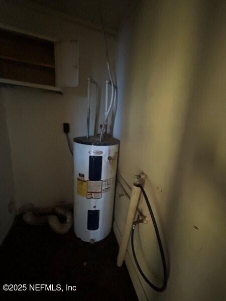 4117 Santee Road Jacksonville, FL 32209 - Photo 25 of 47 a utility room with dryer and washer