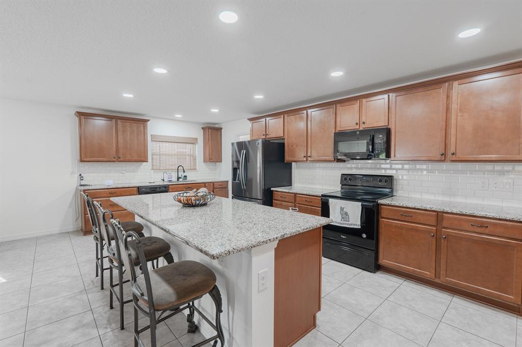 11331 Brighton Knoll Loop Riverview, FL 33579 - Photo 18 of 62