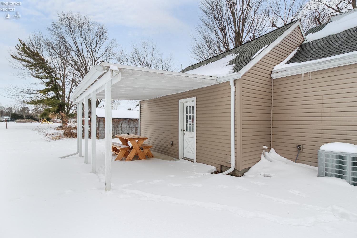 719 Everett Road Fremont, OH 43420 - Photo 28 of 30 Gallery Image 28