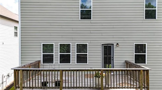 a view of a brick house