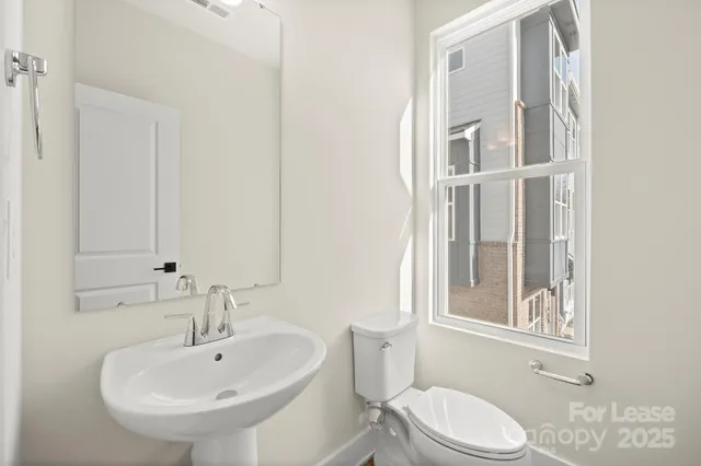 $2,600 | 3011 Jolene Court, Charlotte, NC 28206