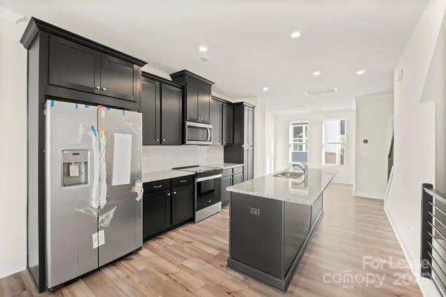 $2,600 | 3011 Jolene Court, Charlotte, NC 28206