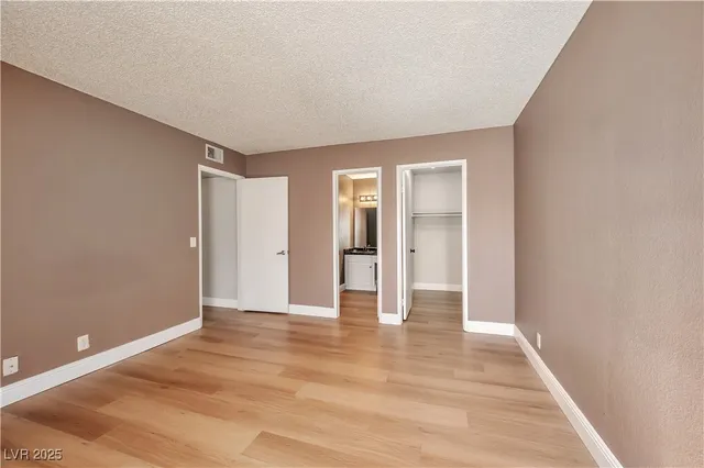 $224,900 | 3151 North Soaring Gulls Drive, Unit 2050, Las Vegas, NV 89128