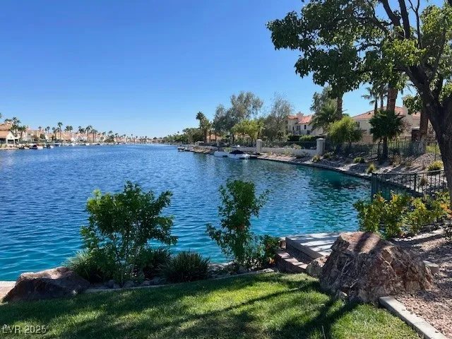 $224,900 | 3151 North Soaring Gulls Drive, Unit 2050, Las Vegas, NV 89128