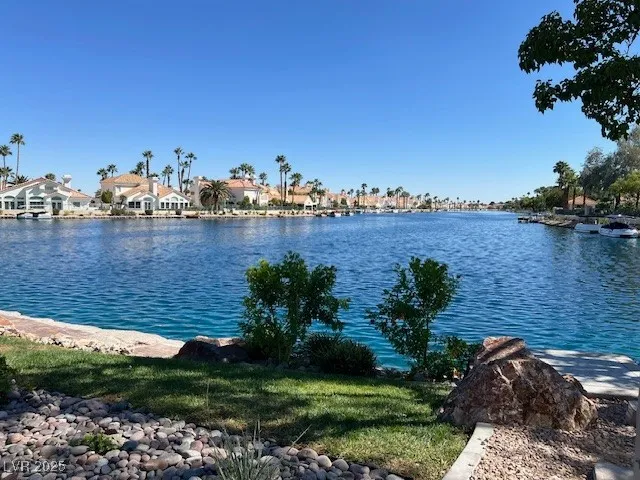 $224,900 | 3151 North Soaring Gulls Drive, Unit 2050, Las Vegas, NV 89128