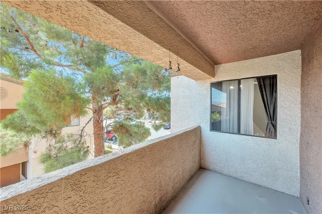 $224,900 | 3151 North Soaring Gulls Drive, Unit 2050, Las Vegas, NV 89128