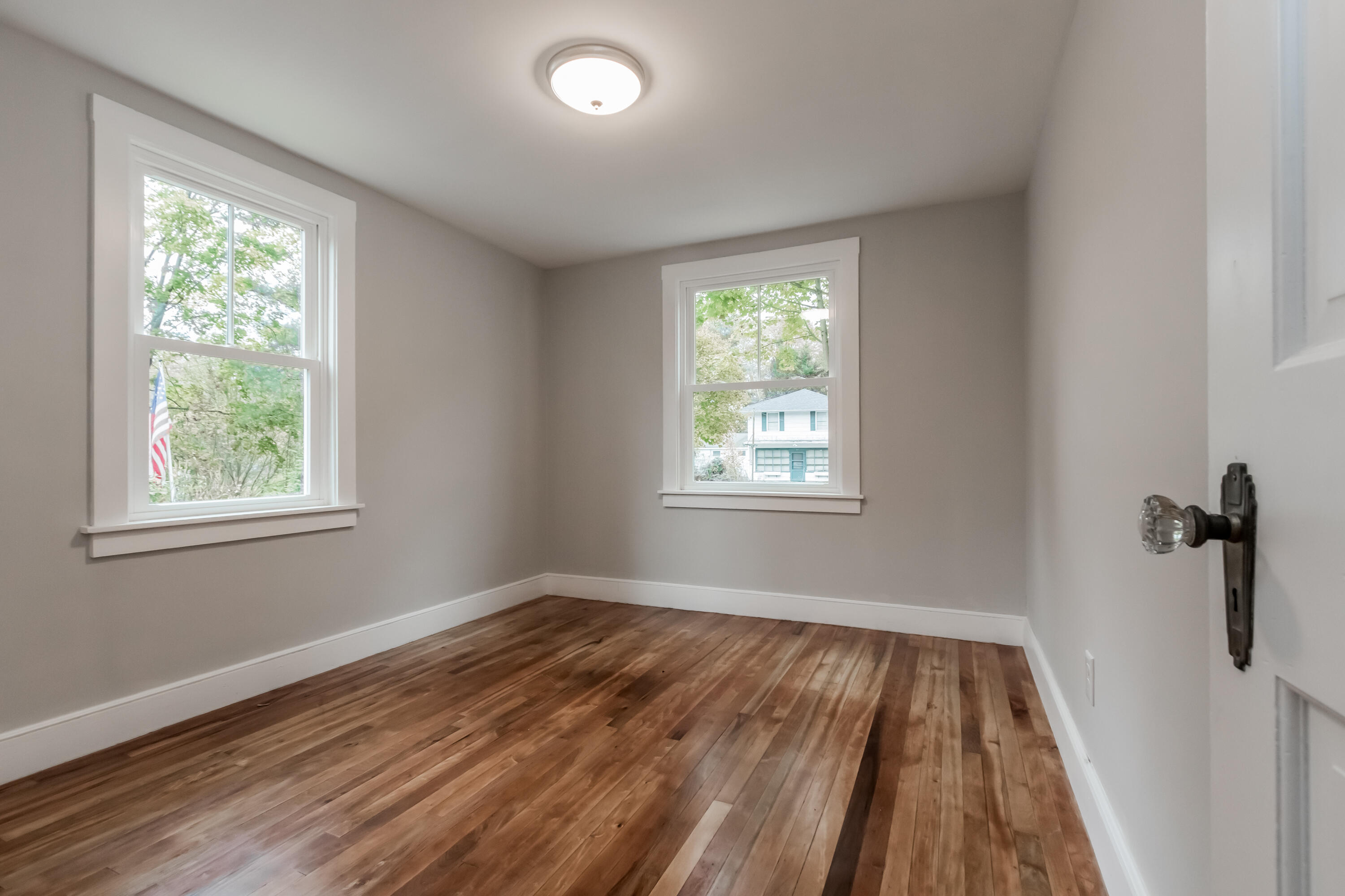 64 Middle Road Falmouth, ME 04105 - Photo 20 of 38 20231104JF-71037