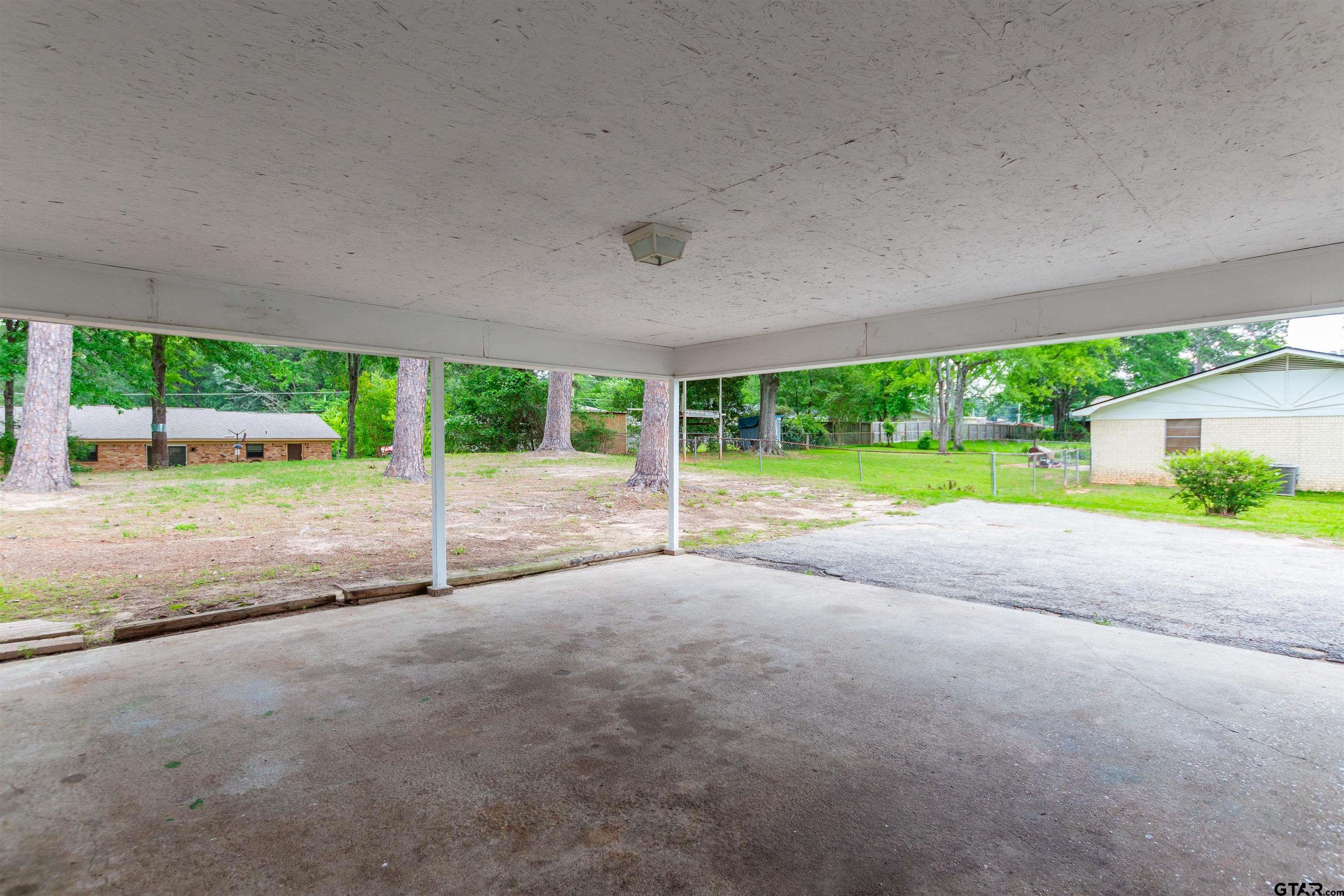 209 Miles Street Longview, TX 75605 - Photo 32 of 34