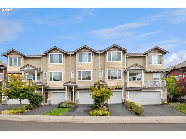 $319,000 | 15205 Southwest Warbler Way, Unit 104, Beaverton, OR 97007