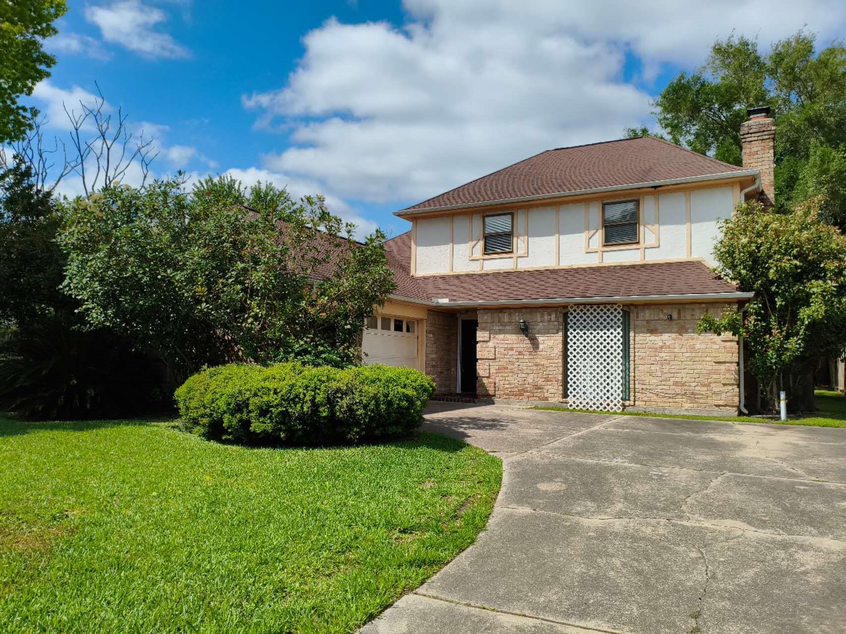15526 Rio Plaza Drive Houston, TX 77083 - Photo 1 of 36
