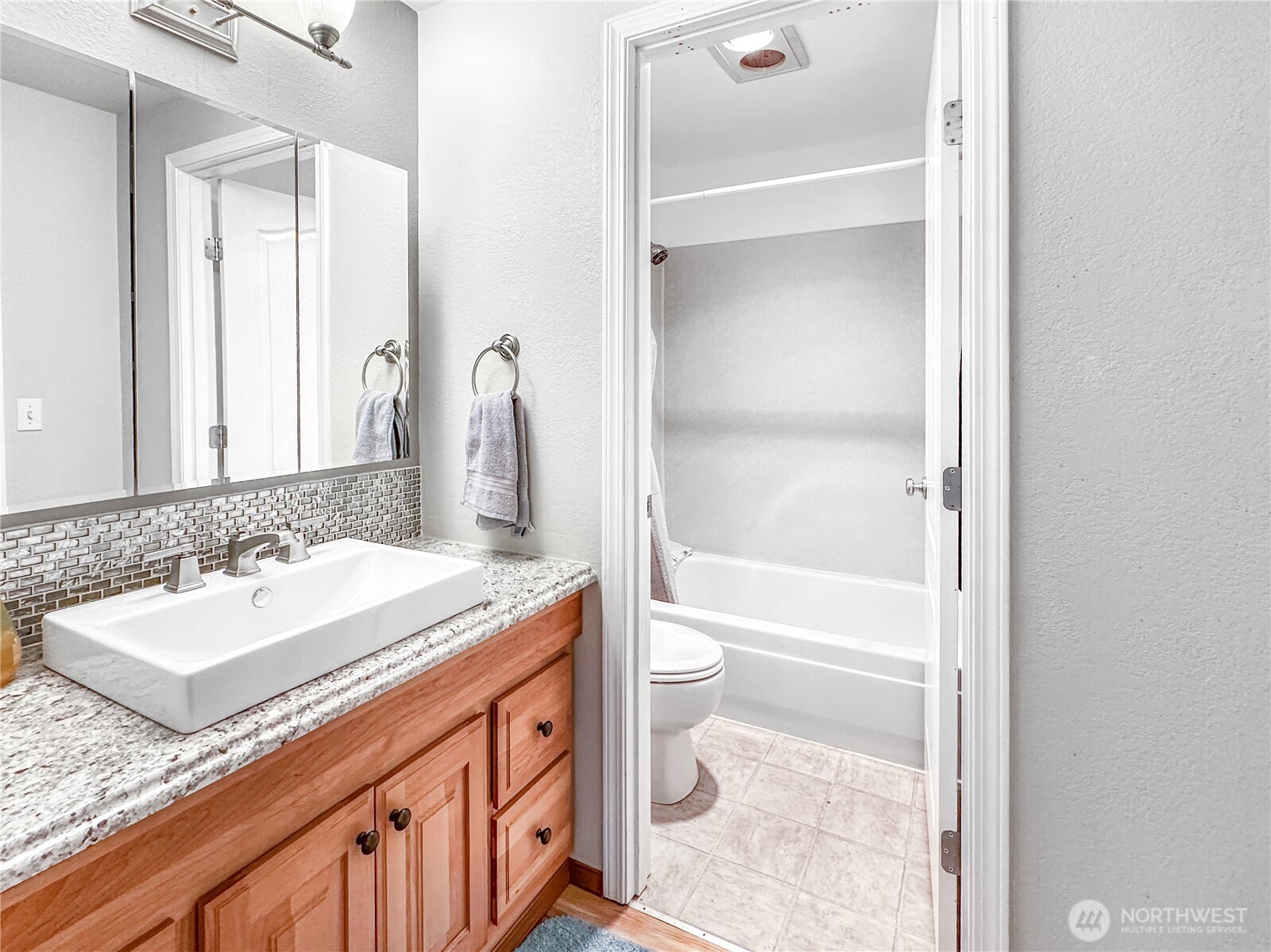 820 Cady Road, Unit E102 Everett, WA 98203 - Photo 34 of 39 Gallery Image 34