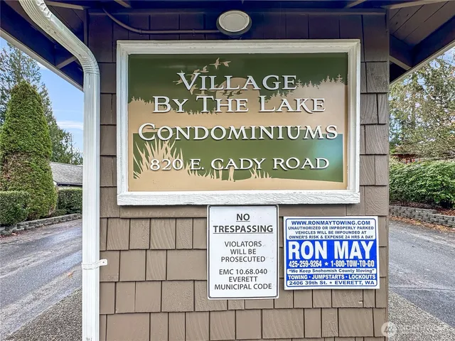 $325,000 | 820 Cady Road, Unit E102, Everett, WA 98203