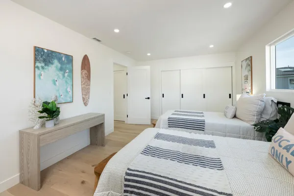 $2,998,000 | 355 Ave Alhambra, El Granada, CA 94018